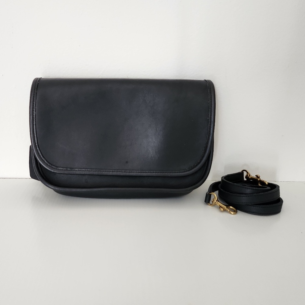 LIKE NEW Coach Ritchie Leather Crossbody Bag 9937 (Navy)